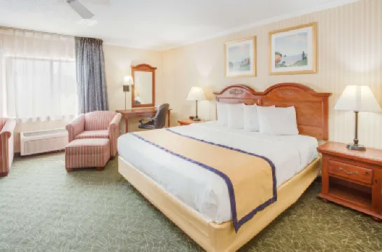 Baymont by Wyndham Kalamazoo West Hotels in Kalamazoo County