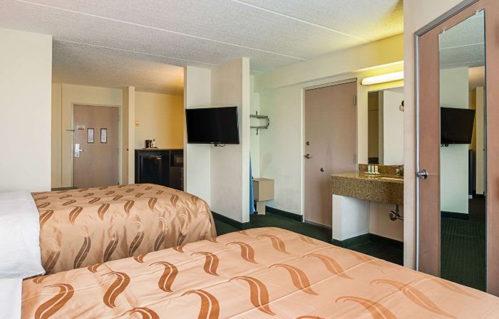 Quality Suites Atlanta Airport East