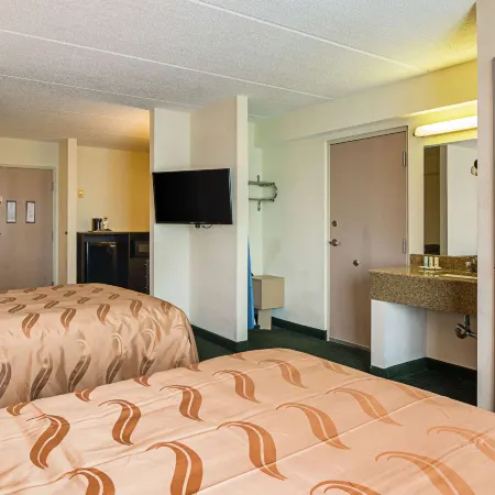 Quality Suites Atlanta Airport East