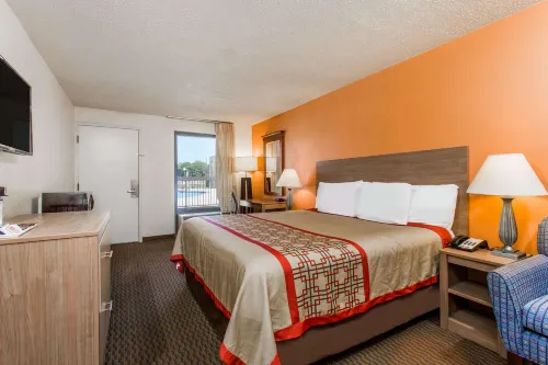 Days Inn by Wyndham Norfolk Airport