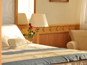 Constantinou Bros Asimina Suites Hotel