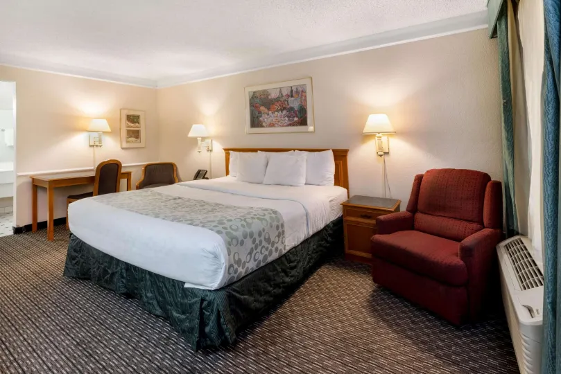Motel 6 Phoenix, AZ - Midtown