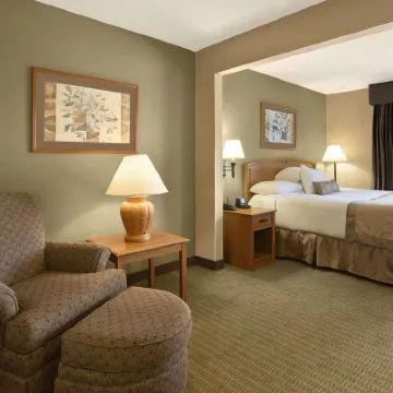 Wingate by Wyndham Little Rock Hotels near Walmart Supercenter