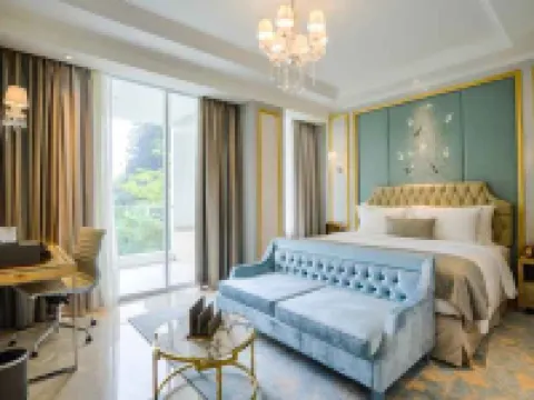 Art Deco Luxury Hotel & Residence Hotels in Cidadap