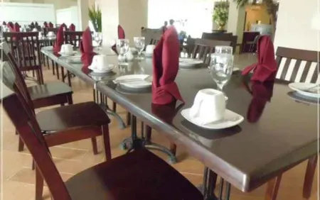 Sulthan Hotel Medan Powered by Archipelago Отели в г. Sei Sikambing D