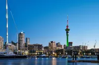 Holiday Inn Express AUCKLAND CITY CENTRE by IHG - parking