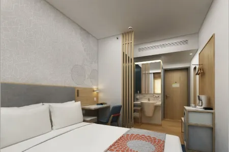 Holiday Inn Express Greater Noida Knowledge Park
