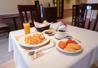 Hotel Francis Drake by DOT Tradition - breakfast