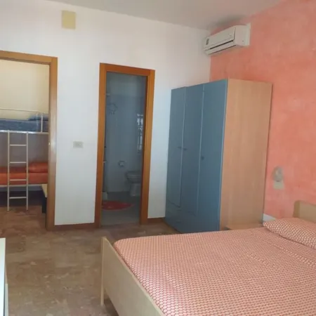 Spacious Double Room Beside the Sea