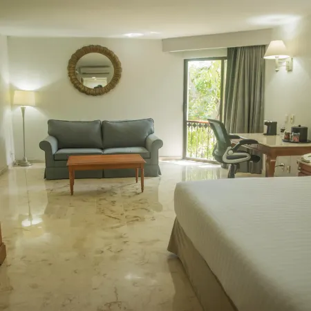 Continental Caribe Bay