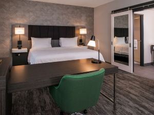 Hampton Inn & Suites Winston-Salem Downtown