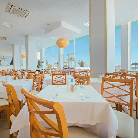 AzuLine Hoteles Mar Amantis & II