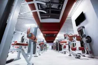 Apartamenty Sky Tower z Jakuzzi Przy Oknie by Bqqk - Gym
