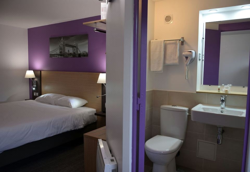 Contact Hotel Restaurant Bleu France - Eragny Cergy