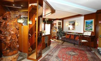 Hotel Londra Slow Living Molveno