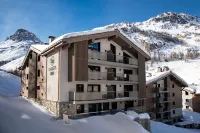 Chalets Izia - Village Montana - Parking