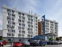Hampton Inn by Hilton Newark Airport Hotels in Newark