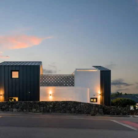 Seogwipo Stay Areum Samdal Pension Отели рядом с достопримечательностью «Тематический парк Sunrise Lands»