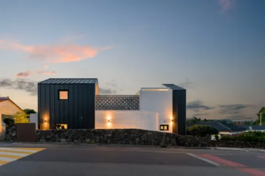 Seogwipo Stay Areum Samdal Pension Hoteles cerca de Galería Kim Young Gap Dumoak
