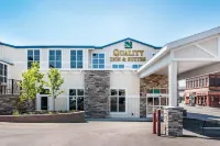 Quality Inn & Suites Hotels in Houghton