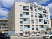 أبارتهوتل ديامانت بلو Hotels near Playa de Mil Palmeras