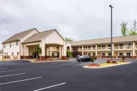 Econo Lodge Inn & Suites Bryant Các khách sạn ở Bryant