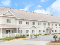 Days Inn by Wyndham Ames