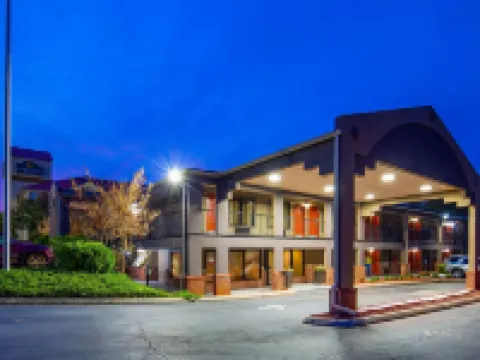 Best Western Shenandoah Inn ニューナンのホテル
