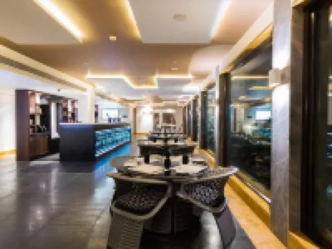Planet Hollywood Beach Resort Goa Hotels in Utorda