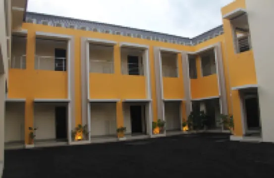 Griya Indah Sari Hotels near Pura Mangkunagaran