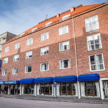 Hotel Amadeus by First