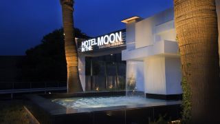 hotel-in-the-moon-adult-only