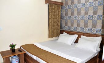 Hotel Ata Inn and Restaurant (20 Mtrs from Dargah), Ajmer