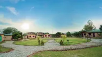 Corbett Soho Resort