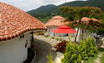 Tongyeong Morning Dew Pension