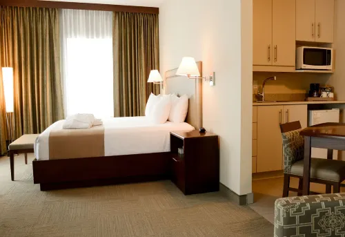 Château Arnaud Hotels in Sept-Îles