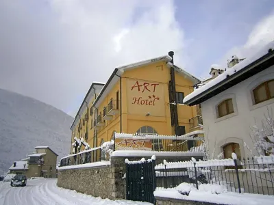 Art Hotel Отели в г. Сканно