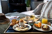 Le Château des Forges - breakfast