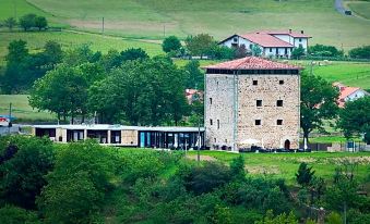 Hotel Torre Zumeltzegi