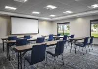 Holiday Inn Express & Suites PERU - LASALLE AREA by IHG - parking