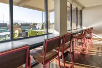 Home 2 Suites by Hilton Kingman - キッチン