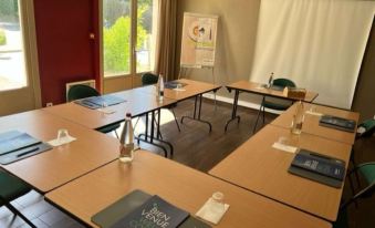 Campanile Montelimar - les Tourrettes