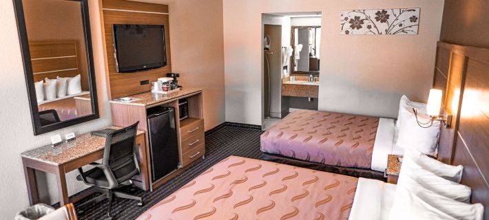 Quality Inn & Suites Near Six Flags - Austell Hotels in Douglas County