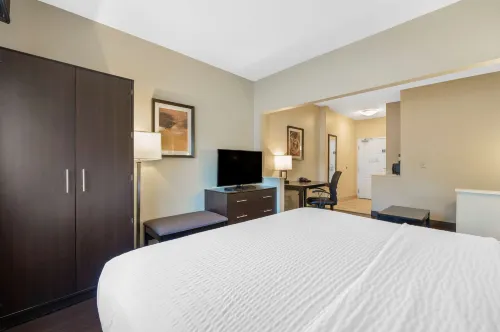 Best Western Hilliard Inn  Suites