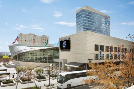 夏洛特上城希爾頓安泊酒店