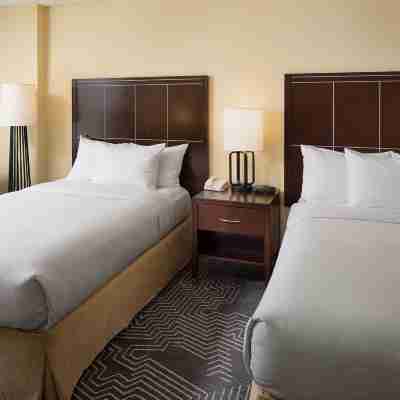 DoubleTree by Hilton Los Angeles/Commerce Rooms