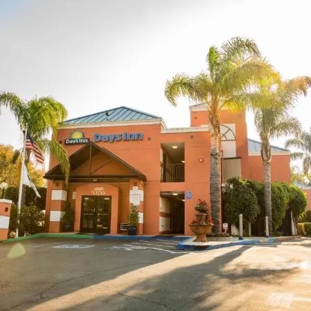 Days Inn by Wyndham Concord