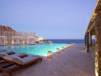 Artemis Seaside Resort - piscina