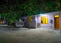 Jail Break Surf Inn Hoteles en Lankanfinolhu