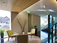Hotel Zena Beauty & Shopping Center